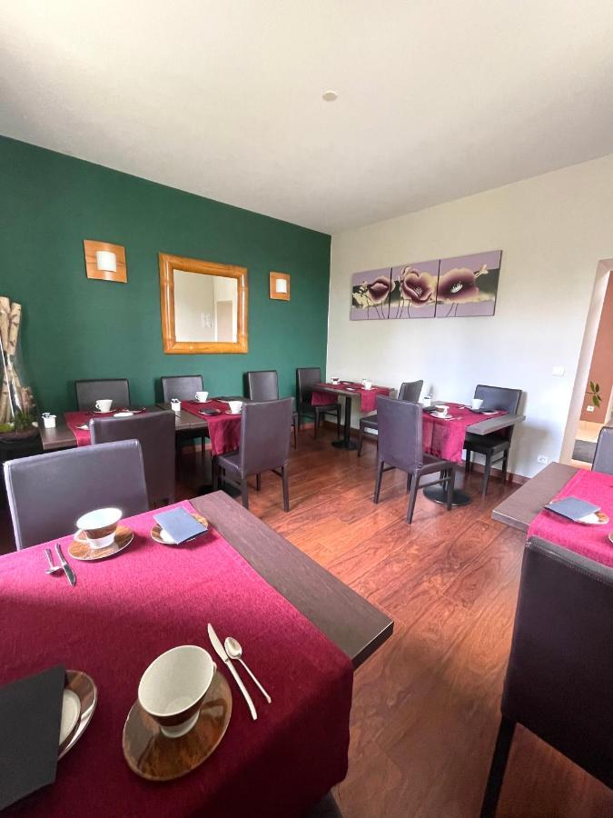 Auberge Cote Riviere Is-sur-Tille Exterior photo
