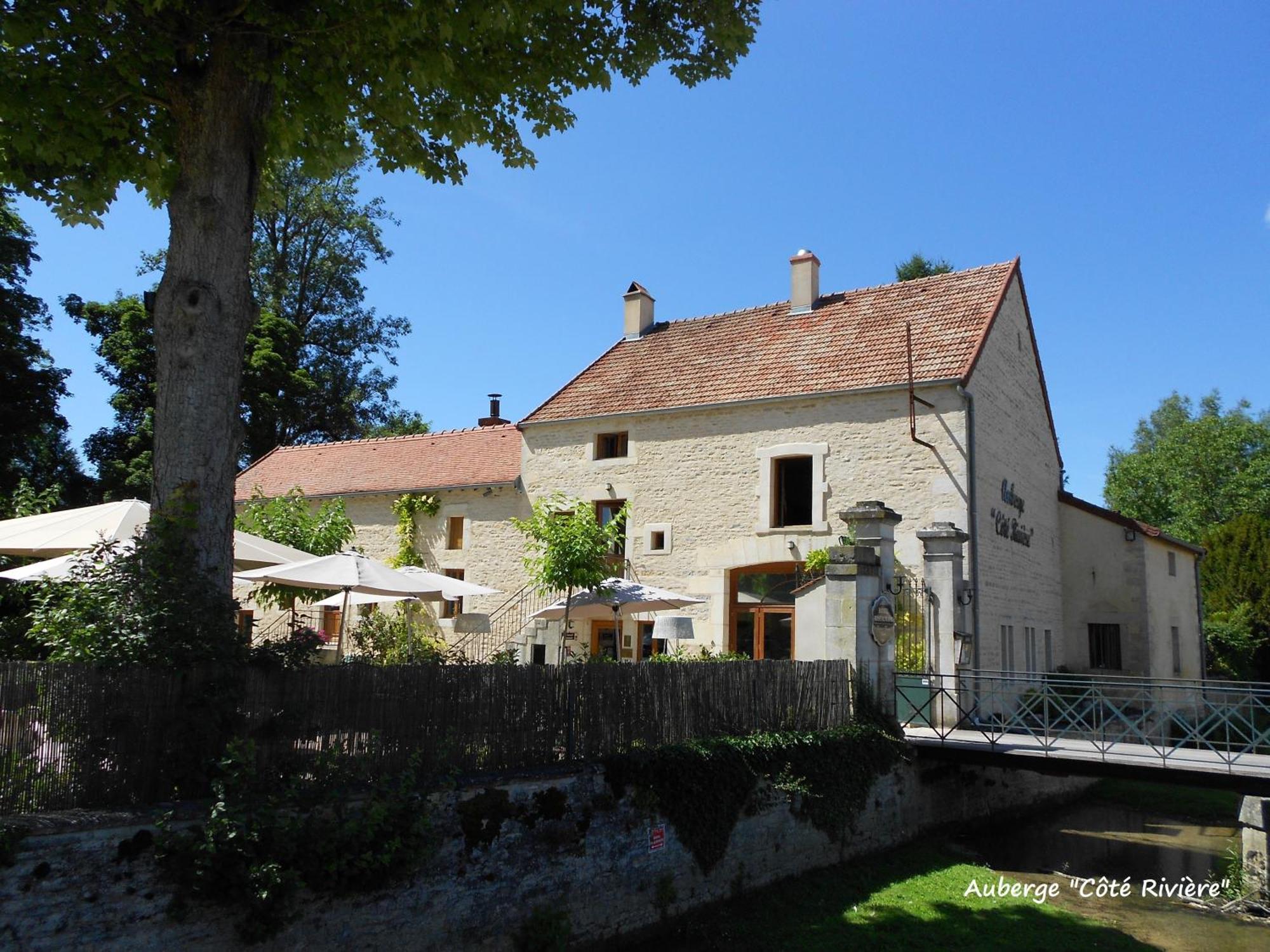 Auberge Cote Riviere Is-sur-Tille Exterior photo