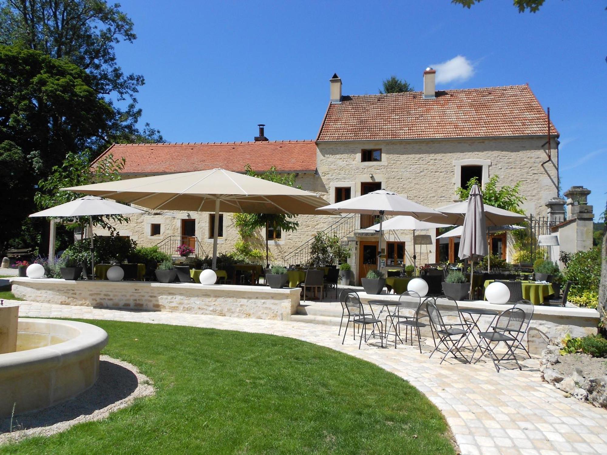 Auberge Cote Riviere Is-sur-Tille Exterior photo