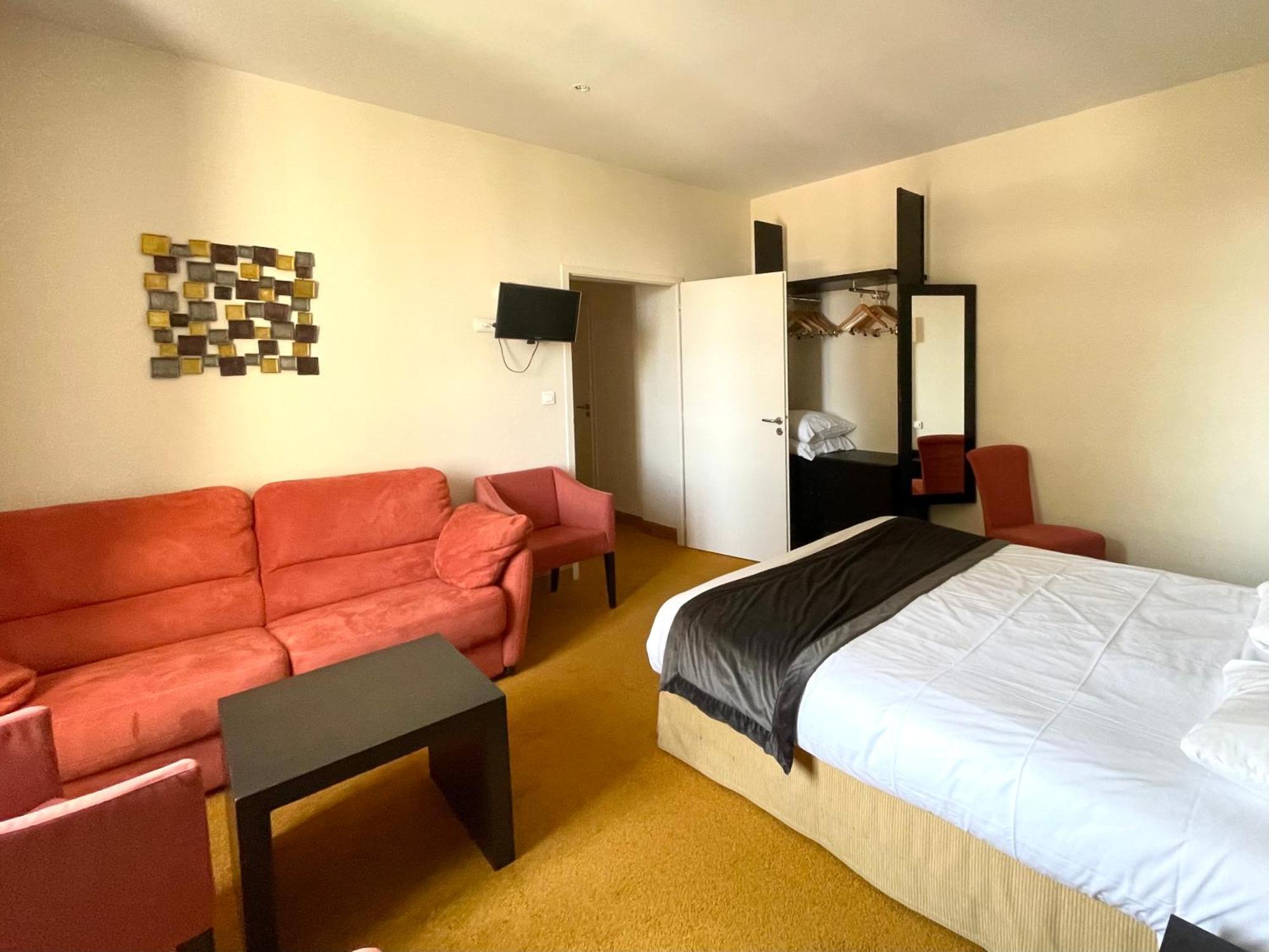 Auberge Cote Riviere Is-sur-Tille Room photo